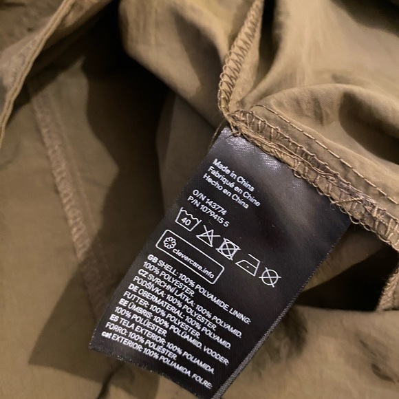 H&M olive green light long jacket. Size Xs / S - Picture 8 of 14